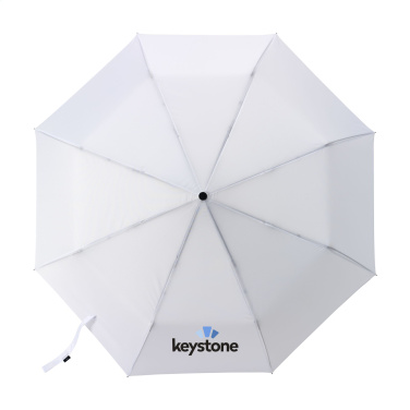Logotrade Geschäftsgeschenke das Foto: Michigan faltbarer RCS RPET-Regenschirm 21 Zoll