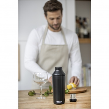 Logotrade promotional item image of: CamelBak® Horizon 600 ml vacuum insulated cocktail shaker
