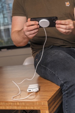 Logo trade promotional products image of: 5W magnetic wireless charger