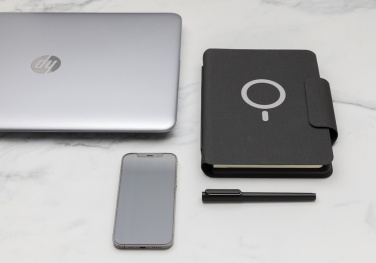 Logotrade promotional giveaways photo of: Artic Magnetic 10W wireless charging A5 notebook