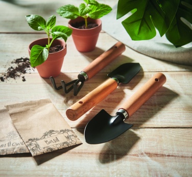 Logotrade advertising products photo of: 3 garden tools  in RPET pouch