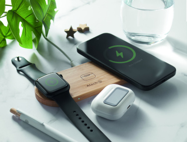Logotrade advertising products photo of: 3 in 1 15W wireless charger