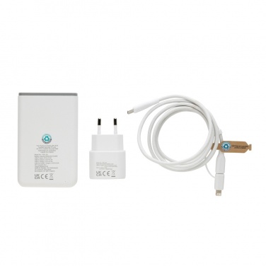 Logo trade reklaamtooted foto: Surge RCS taaskasutatud PET 20W tüüpi C 3 tk laadimiskomplekt