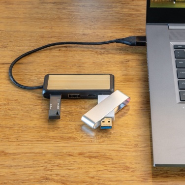 Logo trade reklaamtoote pilt: Link RCS-i taaskasutatud plastist ja bambusest kahe sisendiga USB-jaotur