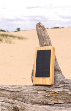 Logotrade reklaamkingid pilt: Sunwicki 10 000 mAh bambusest päikeseenergiapank