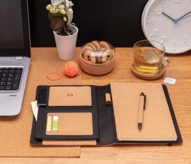 Logo trade firmakingituse pilt: Deluxe korgist portfolio A5 koos pliiatsiga