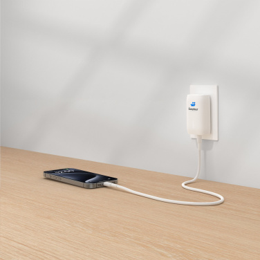 Logotrade reklaamtooted pilt: Belkin BoostCharge 3-pordiline seinalaadija
