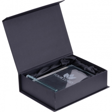 Logotrade firmakingituse foto: Klaasist trofee Burnley