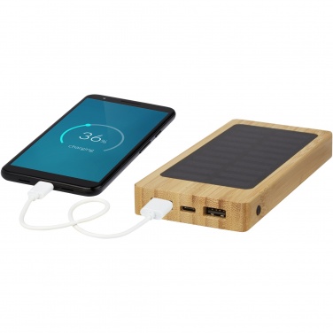 Logotrade mainoslahja tuotekuva: Alata aurinkokennoilla lataava 8000 mAh:n varavirtalähde bambusta