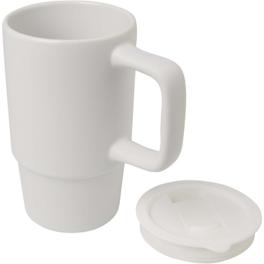 Logotrade mainoslahja tuotekuva: Carter keramiikkamuki muovikannella, 450 ml