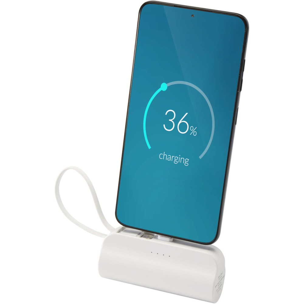 Logotrade liikelahjat kuva: Alnair 5 000 mAh:n ja 10 W:n kierrätetystä muovista valmistettu Type-C-varavirtalähde, jossa sisäänrakennettu jalusta ja 2-in-1-kaapeli
