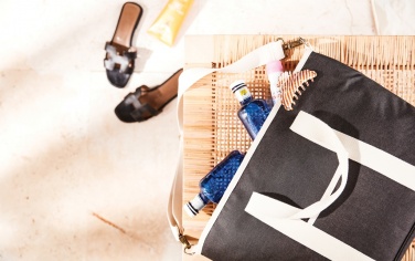 Logotrade biznesa dāvanas foto: VINGA Sortino tote dzesētājs