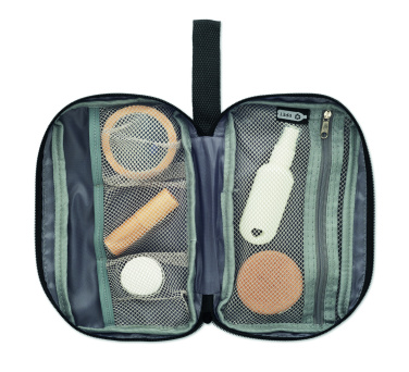 Лого трейд pекламные продукты фото: Toiletry bag 600D RPET