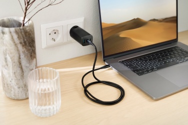 Logotrade profilprodukter bild: Philips 65W ultrasnabb PD 3-port USB-väggadapter