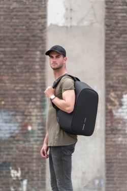 Logotrade kampanjprodukter bild: Bobby Hero XL, stöldskyddad ryggsäck