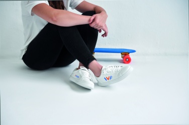 Logotrade profilprodukter bild: Sneakers i PU stl 38