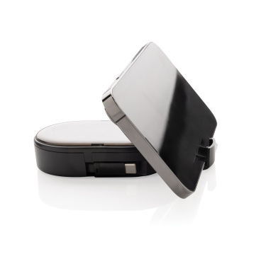 Logotrade profilprodukter bild: Chargevix Multifunktionell 60W laddning i RCS återv. plast